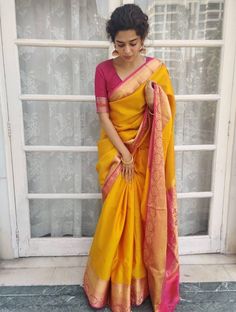 Silk Saree Look, Yellow Silk Saree, Indian Fits, Mithila Palkar, Sarees For Girls, Cotton Saree Designs, Fashionable Saree Blouse Designs