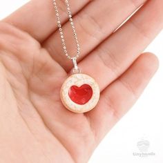 Scented Shortcake Heart Cookie Necklace Cookie Necklace, Shortcake Cookies, Strawberry Shortcake Cookies, Kei Jewelry, Linzer Torte, Kawaii Necklace, Food Necklace, Single Red Rose, Heart Cookie