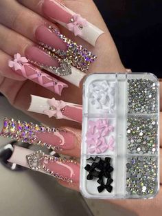 Láminas de uñas de cristal con lazo de brillantes de colores, cristales de brillantes AB para uñas, joyería de uñas en 3D con lazo de brillantes, diamantes de imitación planos con lazo para pulido de uñas, encantos de uñas DIY y accesorios de uñas | SHEIN USA Barbie Nails With Charms, Long Square Acrylic Nails With Charms, Pink Gem Nails Rhinestones, Acrylic Nail Charms, Gems For Nails, Charms Nails, Charm Nails, Bling Nail Art