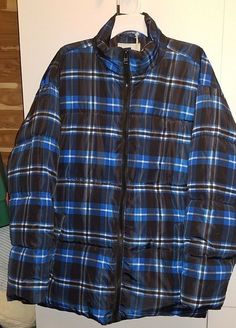 NEW Men's Oversized Puffer in a XL. Super cozy and puffy with 100% Polyester filling. Jacket weighs 2.5 lbs. I'd say it's true-to-size, but it's hard for me to judge since I'm a medium. It's puffy on the inside too, though, so it fits snug. 30" across the chest, 36" from the highest point to lowest. New w/tags, no defects. Two outside pockets, one inside. Water resistant. Great looking coat for winter fashion. Only one available! (Model in last pic is wearing a large in the black version of the Oversized Puffer, Quilted Puffer Jacket, Cold Weather Fashion, New Man, Blue Plaid, Cold Weather, Women's Plaid Shirt, Vest Jacket, Puffer