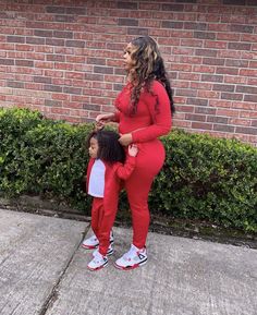 Black Mom And Daughter Matching Outfits, Mom And Baby Outfits, Son Clothes, Mommy And Baby Pictures, Mommy Daughter Outfits, Mom Goals