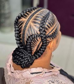 Feedins Braids With Bun, Four Braids Cornrow With Bun, Feed In Braids Hairstyles Updos, Feed In Braids With Designs, Braided Bun For Black Women, Braided Bun Black Hair, Brades Hair, Trending Cornrows, Braided Bun Styles