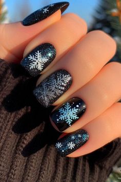 45 Sleek Black Christmas Nails for a Sophisticated Holiday Glitter Accent Nails, Elegant Snowflake, Winter Manicure