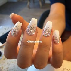 Glitter Tip Nails, Graduation Nails, Nagel Tips, Nails Aesthetic, Nail Design Inspiration, Nail Styles, Senior Prom, Sparkly Nails