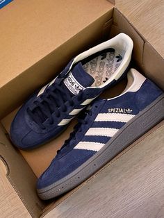 Samba Colors, Adidas Spezial Blue, Adidas Spezial, Dream Wardrobe, Adidas, Wardrobe, Van, Pins, Blue