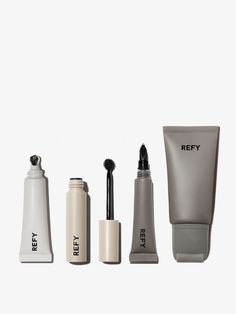 Your new morning routine with REFY Everyday Essentials: clear lip gloss, brow tint, face primer & lip buff for the ultimate no-make-up look in 5 minutes. Girl Essentials, Brow Tint, Estilo Ivy, Sephora Skin Care, Glow Skin, Clear Lip Gloss, Makeup Needs, Makeup Items, Face Primer