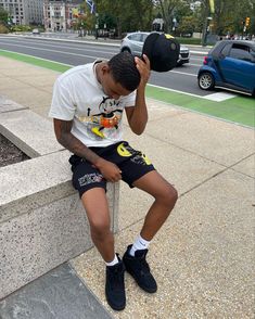 Black Cat Jordans Outfit, Black Cat 4s Outfit, Jordan 4 Black Cat Outfit, Black Men Summer Outfits, Black Cat Outfit, Jordan 4 Outfit, Men With Style, Inspo Photoshoot, Black Men Fashion Urban