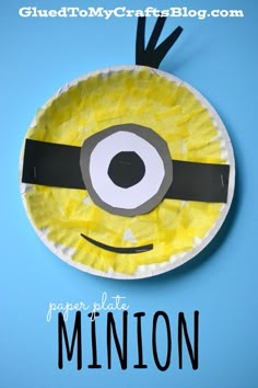 the paper plate is made to look like a minion