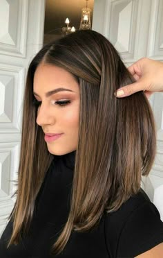 Rich Brown Hair Color, Bob Lung, Rich Brown Hair, Brown Hair Color Shades, Long Bob Haircuts, Hair Color Shades, Brown Hair Balayage, Long Brown Hair, Hair Color Highlights