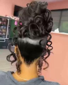 Up Due Prom Hairstyles, Prom Hair Black Girls Updo, Prom Hairstyles Up Do, Updo Hairstyles With Extensions, Up Do Ponytail Black Hair, Black Hair Updo Hairstyles Wedding, Up Due Hair Styles, Up Do Prom Hairstyles, Wedding Up Do Hairstyles