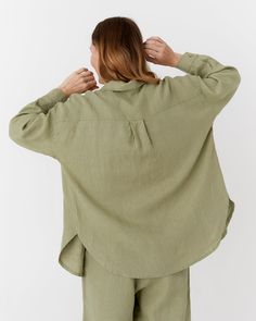 Crafted from midweight linen, the versatile SUMBA shirt in sage effortlessly doubles as a top or a jacket. Enhanced with unique details like front patch pockets, dropped sleeves with buttoned cuffs, and coconut buttons, it offers a casually elegant look. The rounded hemline complements the loose fit, making it a stylish yet comfortable choice for various settings. • Oversize fit • Shirt style collar • Long sleeves Oversized Linen Shirt, Casually Elegant, Casual Elegance, Linen Shirt, Oversized Fits, Patch Pocket, Workout Shirts, Shirt Style, Loose Fitting