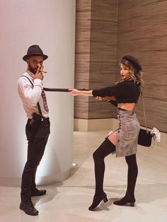 Bonnie And Clyde Halloween Costume, Original Halloween Costumes, Couples Halloween Costumes, Unique Couple Halloween Costumes, Bonnie And Clyde, Couple Costumes