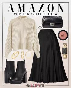 Black Long Winter Skirt, Elegant Winter Maxi Skirt, Maxi Skirt With Boots, Glamorous Black Winter Skirt, Black Skirt Winter Outfit, Long Black Pleated Winter Skirt, Maxi Skirt Outfit Winter, Black Skirt Winter, Casual Winter Maxi Skirt, Flowy