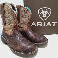 Ariat Brown Western/Cowboy Boots With Aqua Trim *Size 8b *Distressed Style 6088*P418 Yy5 Ariat Boots Women's Turquoise, Ariat Patriot Boots Womens, Brown Ariat Booties, Women's Arias Shoes Ariat, Women's Cowboy Boots Yeehawcowboy.com, Ariat Shoes, Ariat Boots, Boots Brown, Western Cowboy Boots