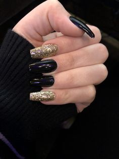 Gold Coffin Nails, Gold Sparkle Nails, Black Gold Nails, Gold Acrylic Nails, Golden Nails, Gold Nail