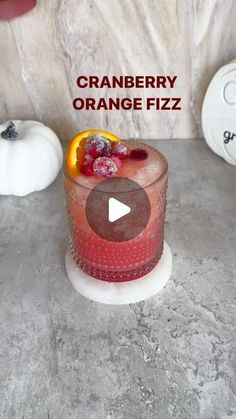 Dayna Ferraro on Instagram: "CRANBERRY ORANGE FIZZ

#cranberry #orange #holidaydrinks #holidayideas" Cranberry Orange Fizz Cocktail, Cranberry Orange Spritzer, Cranberry Alcoholic Drinks, Cranberry Drinks Alcohol, Cranberry Holiday Cocktail, Homemade Spirits, Seasonal Cocktails, Peppermint Martini, Festive Holiday Cocktails