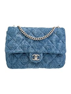 2023 Denim Camellia Sweetheart Flap Bag Chanel Camellia, Chanel Shoulder Bag, Spring Summer 2023, 2023 Collection, Diamond Shop, Men Earrings, Saint Laurent Bag, Cc Logo, Chanel Shoes