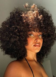 Layered Curly Haircuts, Afro Natural, Natural Afro Hairstyles, Short Curly Wigs, Hair Laid, Afro Hair