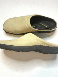 ROCKPORT COMFORT BY DMX SHOES SLIP ON  TAN LEATHER UPPER SIZE 9M SLIGHT SCUFFING K52004 PLEASE FEEL FREE TO ASK ANY QUESTIONS YOU MAY HAVE.  I WILL DO MY BEST TO ANSWER THEM FOR YOU. GOD BLESS UU25 Beige Leather Footbed Slip-ons, Shoes Leather, Slide Slipper, God Bless, Tan Leather, Leather Upper, Slippers, Slip On, Feel Free