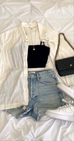 Celana Jins Wanita, Outfits Primavera, Modele Fitness, Mode Zara, Europe Outfits, Trendy Summer Outfits, Outfit Trends, Brunch Outfit