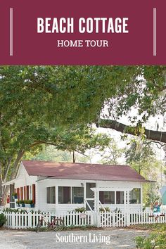 the beach cottage home tour with text overlaying it's photo and image