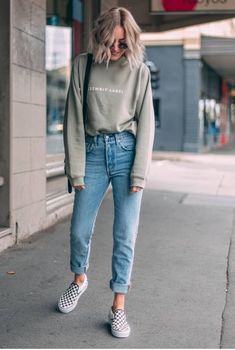 Comfy Jeans Outfit, Vans Outfit, Mom Jeans Outfit, Jeans Street Style, Outfit Jeans, Outfits Black, Outfits Casual