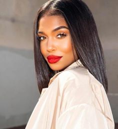 Lori Harvey Makeup, Steve Harvey Wife, Diamond Emoji, Rapper Future, Red Lips Makeup Look, Celebrity Birthdays, Peace Officer