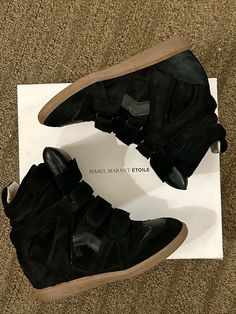 Fashion Shoes Aesthetic, High Shoes Sneakers, Black Isabel Marant Sneakers, Black Isabel Marant Sneakers Outfit, Isabel Marant Wedge Sneakers, Isabelle Marant Sneakers, Sneaker Wedges Outfit, Isabel Marant Sneakers Outfit, Isabel Marant Outfit