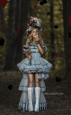 Alice In Wonderland Photoshoot, Alice In Wonderland Photography, Wonderland Photoshoot, Alice In Wonderland Outfit, Alice Costume, Alice In Wonderland Dress, Wonderland Dress