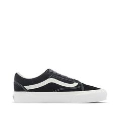 Vans Old Skool VR3 Suede Size: Men 11.5/Women 13.  Color: Black.  Gender: unisex.  Age Group: adult. Vans Authentic Platform, Suede Vans, Georgia Boots, Water Shoes For Men, Vans Style, Black Vans, Mary Jane Shoes Womens, Mens Khakis, Flat Sneakers