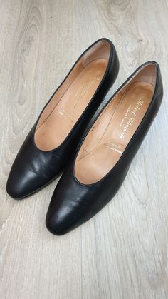 Robert Clergerie made in France  Top luxury women's all genuine leather vintage 90' pump shoes  Excellent condition  Black color  Size US-5,1/2 , EU-36 Insole length 22.5cm/ 8,3/4inches Insole width 7cm/ 2,3/4inches Heels high 5.5cm/ 2inches Classic Slip-on Court Shoes With 4-inch Heel, Classic Evening Slip-on Court Shoes, Classic 4-inch Heel Slip-on Court Shoes, Classic Pointed Toe Heels For Galas, Classic Closed Toe Court Shoes For Galas, Classic High Heel Court Shoes For Galas, Elegant Square Toe Leather Shoes For Evening, Vintage Leather Court Shoes With Deep Heel Cup, Vintage Leather Closed Toe Office Shoes