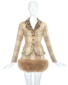 For Sale on 1stdibs - Vivienne Westwood; oatmeal tartan wool skirt suit. - Blazer jacket with leopard print faux fur collar, three 'Orb' button fastenings and pocket flap peplum Vivienne Westwood Tartan, Ja I Ty, The Vivienne, Painted Denim, Wool Skirt, Looks Chic, Wool Skirts, Faux Fur Collar