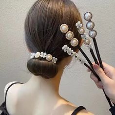 Heallor Elegant Pearl Flower Bun Maker Korean Lazy Hair Curlers Styling Accessories Hairpin Hair Hairstyle Twist, Hair Twist Bun, Clip Bun, Bun Maker Hairstyles, Lazy Hair, Hair Accessories Bun, Accessories Styling, Decorative Hair Clips, Accessories Simple