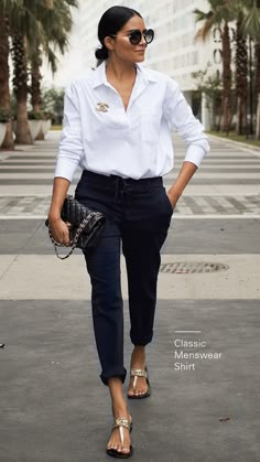 Stylish Spring Outfit, White Shirt Outfits, Summer Work Outfits, Looks Black, Looks Street Style, Spring Outfits Women, Casual Work Outfits, Mode Inspo, 가을 패션