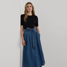 [SponsoredPost] Combining The Casual Appeal Of Denim With A Fluid A-Line Silhouette This Calf-Grazing Skirt Is Finished With A Belted Waist To Inspire An Effortless Sensibility. #longdenimskirtoutfit Midi Skirt Outfit Spring, Midi Rock Outfit, Denim Midi Skirt Outfit, Long Denim Skirt Outfit, Spring Skirt Outfits, Midi Skirt Outfit, Denim Skirt Outfits, Long Denim Skirt, Rock Outfit