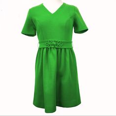 I Am Obsessed With The Dress! It Is By Vintage Designer Jonathan Logan, C. 60s. Vintage Green Mod Dress With Belt. Short Sleeve And Structured. Zipper Down The Back. Made In The Usa No Size Tag, Approximately A Size Xs. Measurements (Flat): Belt: 2” X 29” Bust: 16” Waist: 12 - 13.5” Bottom Hem: 22.5” Length: 32.5” Hips: 21” Sleeve: 8” Condition: Excellent Condition. This Is From A Smokers Estate And Has Been Airing Out For Some Time, Some Smoke Odor May Still Remain. Sku 742766 Vintage V-neck Dress For Workwear, Green Retro Cocktail Dress, Mod Spring Workwear Dresses, Green Vintage Midi Dress For Formal Occasions, Vintage Green Midi Dress For Formal Occasions, Retro Short Sleeve Cocktail Dress, Vintage V-neck Mini Dress For Formal Occasions, Retro Green Dress For Work, Spring A-line Vintage-inspired Dress