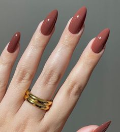 Sophisticated Manicure, Set Nails, Trends Nails, Designer Nails, Acrylic Ideas, Long Almond, Chrome Nail Art, Plain Nails, Fall Nail Trends