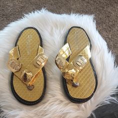 New, Never Worn From A Smoke-Free And Pet-Free Home. Sandals Are Made In Ghana And Used To Be Worn Mostly On Traditional Occasions But Can Now Be Worn At Anytime. Traditional Sandals, Home Sandals, Gold Slippers, African Gold, Jack And Jill, Tory Burch Miller Sandal, Gold Black, Ghana, Mens Flip Flop