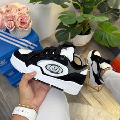 Cool Adidas Shoes, Sales Increase, Crocs Fashion, Pretty Shoes Sneakers, Kawaii Shoes, Adidas Shoes Women, Retro 4, Cute Sneakers, Swag Shoes