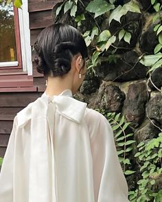 Alexa Chung Updo, Hair For A Wedding, Hairstyle Examples, Ribbon Hairstyle, Hairdos For Curly Hair, Hair Stylies