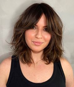 Best Haircuts For High Foreheads, America Ferrera Hair, Wavy Layered Hair, Haircut Inspo, Wavy Haircuts, Lob Haircut, Fun Hair