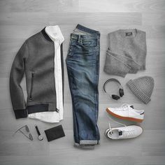 Here’s an outfit grid of the day. The outfit is perfect for winter. I am a huge fan of wearing grey. The outfit may not be a good fit for a more formal places but works perfectly in the offic… Perfect Capsule Wardrobe, Capsule Wardrobe Essentials, Mens Fashion Blog, Men's Street Style, Outfit Formulas, Mens Clothes