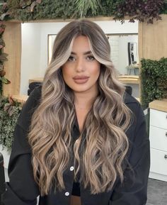 Balyage Long Hair, Ash Blonde Hair Balayage, Summer Blonde Hair, Ash Blonde Hair Colour, Brown Hair Inspo, Ombre Hair Blonde, Brunette Hair With Highlights, Balayage Hair Dark, Brown Hair With Blonde Highlights