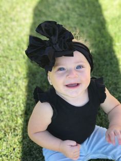 Black Velvet Messy Bow Headwrap, Toddler Girl Shredded Headband, Baby Shower Gift for Girl, Toddler Girl Outfit Hand sewn so little one can't untie! Sizes include: 0-3 months 3-6 months 6-12 months 12-18 month and up   Bow is available in different variations. Choose option in listing. -Headwrap with bow -Velvet bow on nylon headband  -Pigtails in different sizes Perfect for all occasions: -Family Photos -Fall/Autumn Outfit Accessory-Winter Outfit -Everyday  -Baby Show -Pageant Bow -Photo Shoot Knit Fabric Headband, Fall Hair Bow, Bow Headwrap, Big Bow Headband, Big Hair Bows, Hair Bow Sets, Christmas Hair Bows, Toddler Girl Outfit, Pigtail Hairstyles