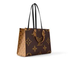 Products by Louis Vuitton: OnTheGo MM Onthego Mm, Louis Vuitton Onthego, Sac Louis Vuitton, Busy Woman, Mm Monogram, Monogram Tote Bags, Monogram Tote, Louis Vuitton Official, Monogram Canvas