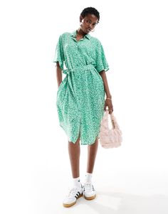 Kjoler fra Monki Den kan du godt blive fanget i to gange Cutaway-krave Med knapper foran Bindebånd i taljen Regular fit Green Meadow, Winter Party Dress, Brunch Outfit, Satin Slip Dress, Midi Shirt Dress, Maxi Dress Trend, Petite Maternity, Plus Size Pregnancy, Tea Dress