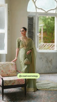 Organza Saree Photoshoot, Organza Saree With Velvet Blouse, Bags With Saree Outfit, Pastel Color Bridal Saree, Pastel Organza Sarees, Pastel Green Wedding Saree, Sabyasachi Organza Saree, Pastel Green Saree Contrast Blouse, Pastel Green Silk Saree