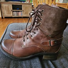 Taos Crave Boots. Size 41 (Women's Size 10/10.5). Tried On A Few Times But Not Worn. In "Like New" Condition. Pick Up Only. Located In Cambridge, Ny Leather Lace Up Boots Taos, Casual Brown Lace-up Moto Boots, Casual Brown Insulated Lace-up Boots, Brown Lace-up Moto Boots For Adventure, Brown Lace-up Moto Boots With Steel Toe, Taos, Moto Boots, Tao, Size 10