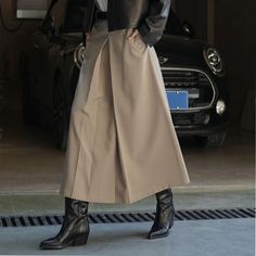 women cotton Khaki maxi skirt swing long pleated skirt pockets skirt casual skirt Long Khaki Skirt Outfit, Khaki Skirt Outfit, Khaki Skirt Outfits, Blue Shirt Women, Long Pleated Skirt, Chic Clothing Style, Skirt With Pleats, Cotton Maxi Skirts, Skirt Pockets