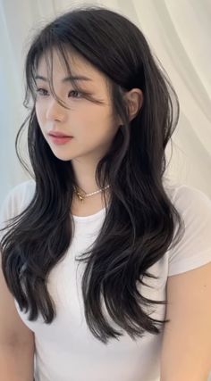 Korean Long Hair, Asian Long Hair, Hair Inspiration Long, Trendy Hairstyle, Long Layered Haircuts, Haircuts Straight Hair, Long Layered Hair